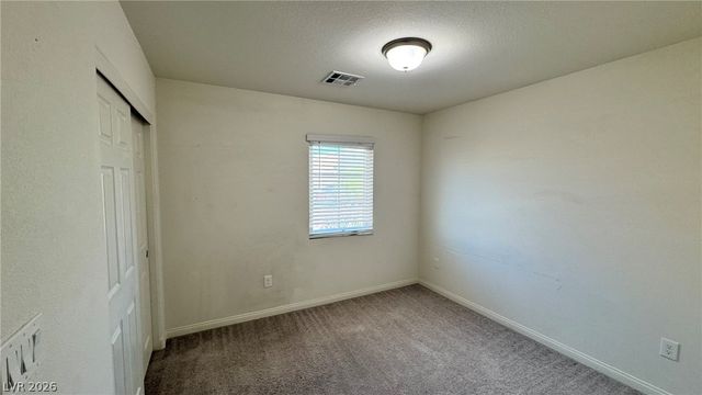5035 Lakewood Creek Avenue, Las Vegas, NV 89141
