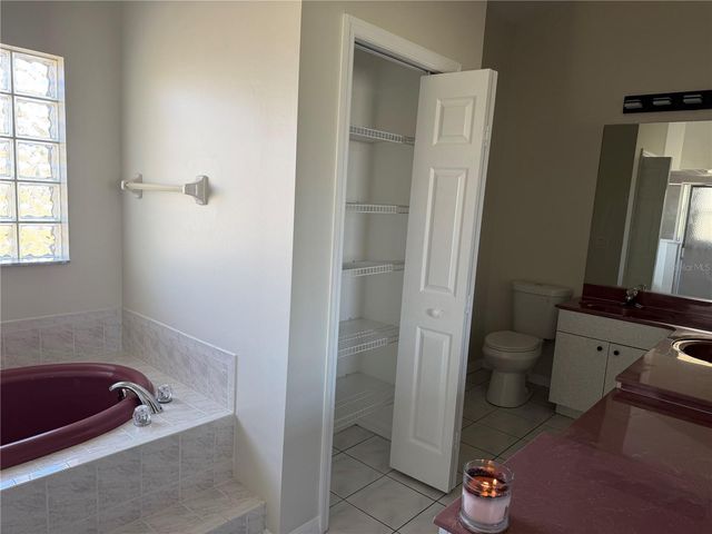 994 E CROWN OF ROSES LOOP, Inverness, FL 34453