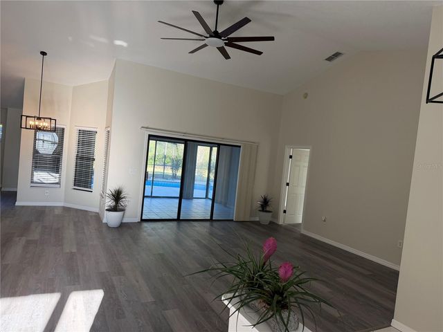 994 E CROWN OF ROSES LOOP, Inverness, FL 34453