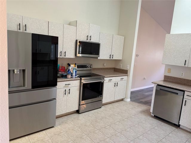 994 E CROWN OF ROSES LOOP, Inverness, FL 34453