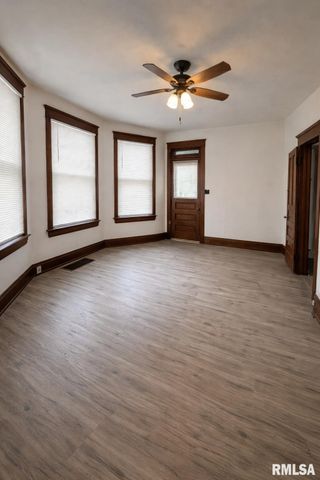 2072 BROADWAY Street, Quincy, IL 62301