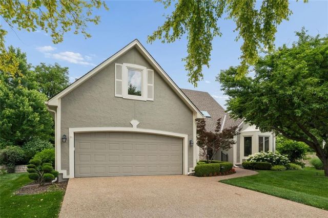 12605 Cedar Street, Leawood, KS 66209