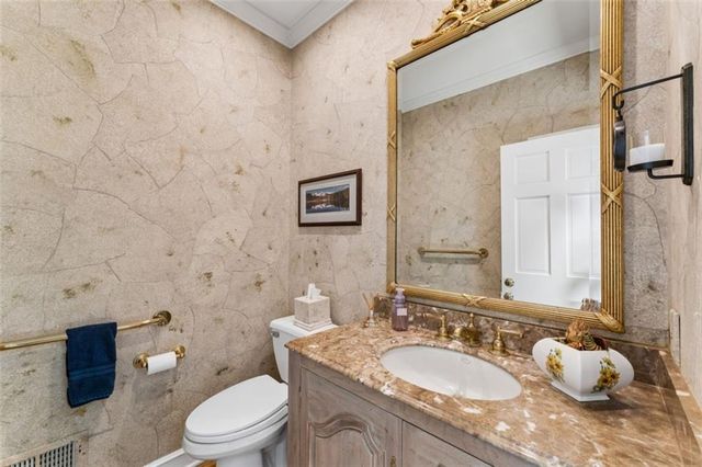 12605 Cedar Street, Leawood, KS 66209