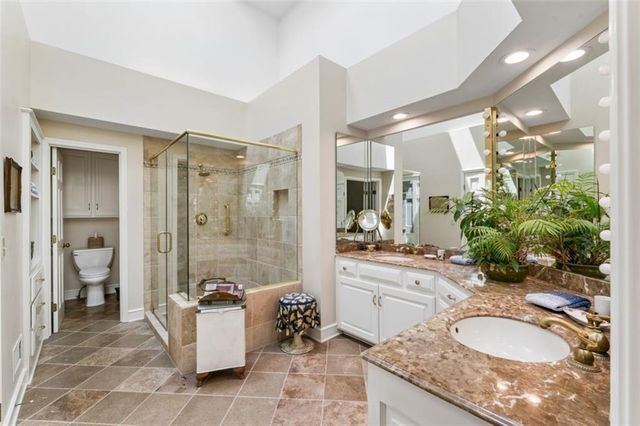 12605 Cedar Street, Leawood, KS 66209