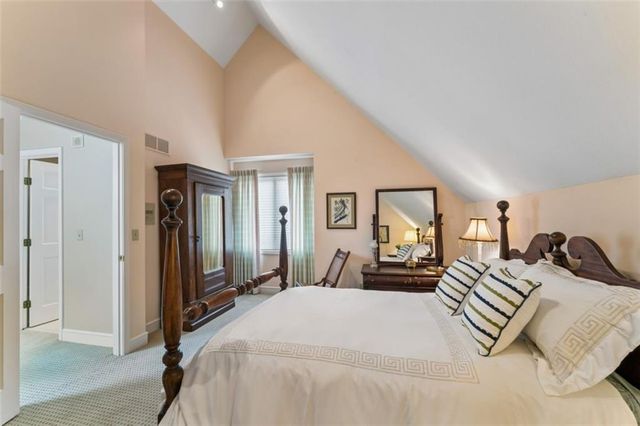 12605 Cedar Street, Leawood, KS 66209
