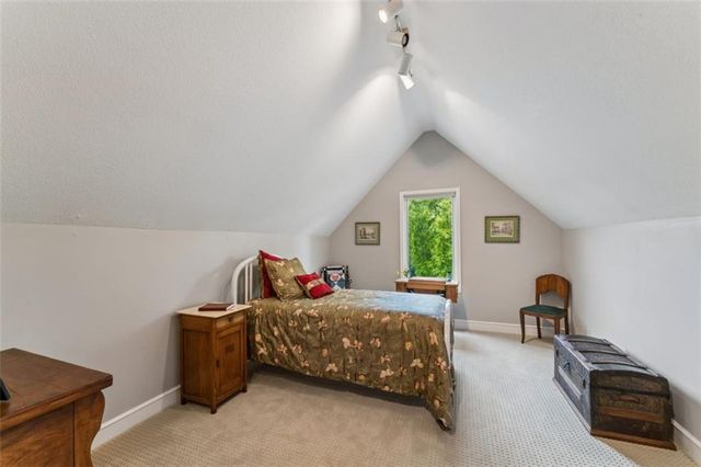 12605 Cedar Street, Leawood, KS 66209