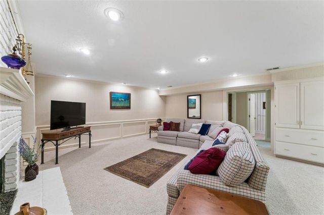 12605 Cedar Street, Leawood, KS 66209