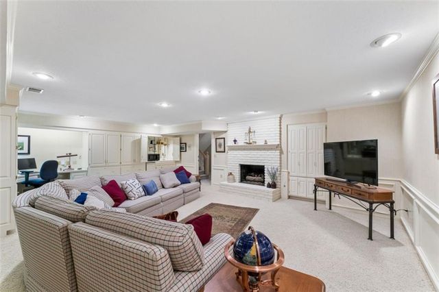 12605 Cedar Street, Leawood, KS 66209
