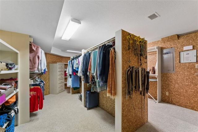 12605 Cedar Street, Leawood, KS 66209