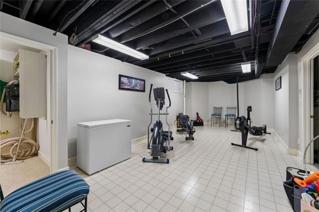 12605 Cedar Street, Leawood, KS 66209