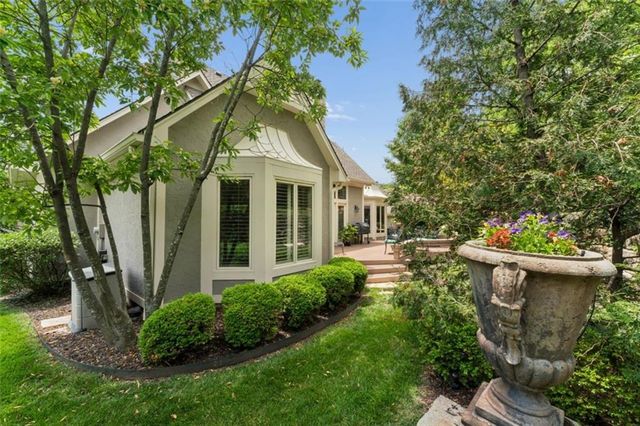 12605 Cedar Street, Leawood, KS 66209