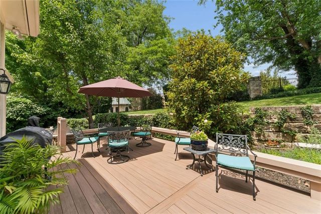 12605 Cedar Street, Leawood, KS 66209