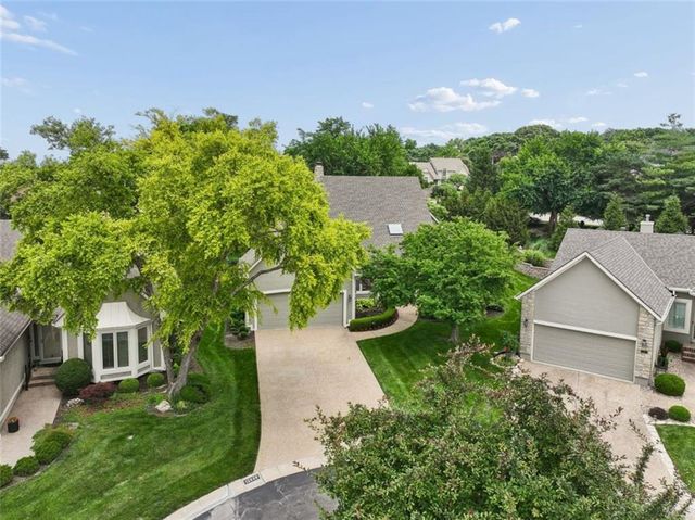 12605 Cedar Street, Leawood, KS 66209