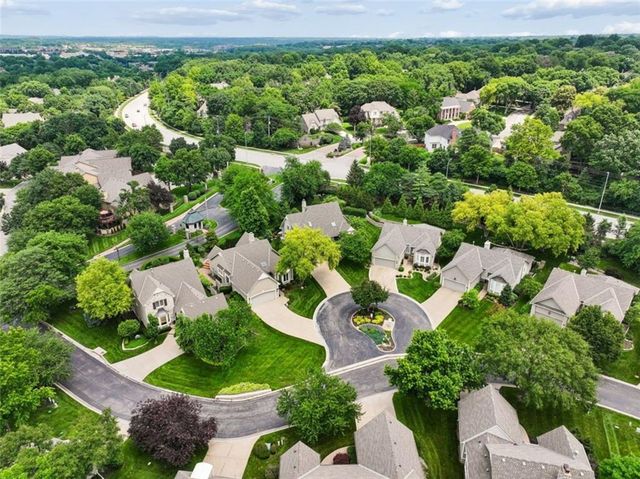 12605 Cedar Street, Leawood, KS 66209