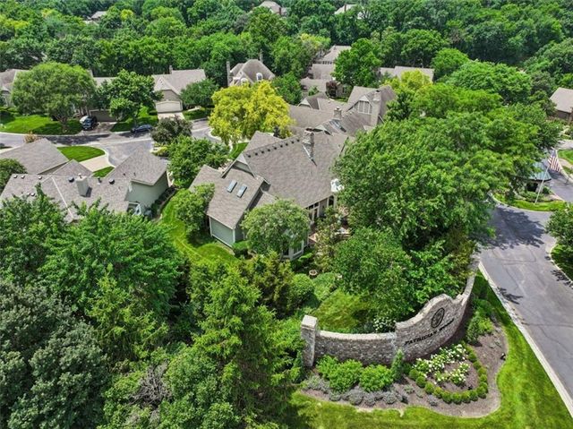 12605 Cedar Street, Leawood, KS 66209