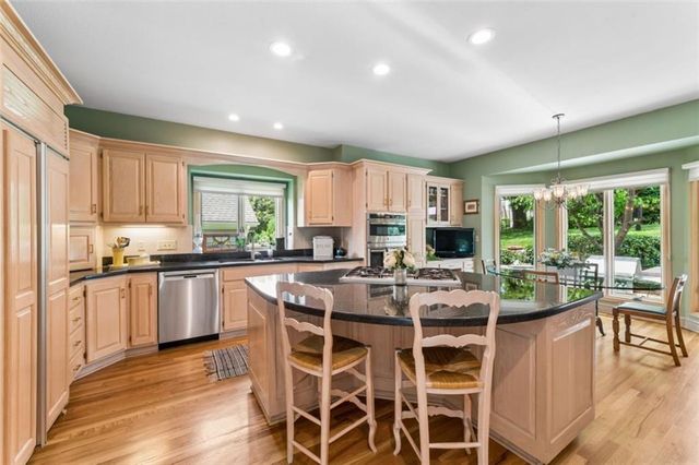 12605 Cedar Street, Leawood, KS 66209