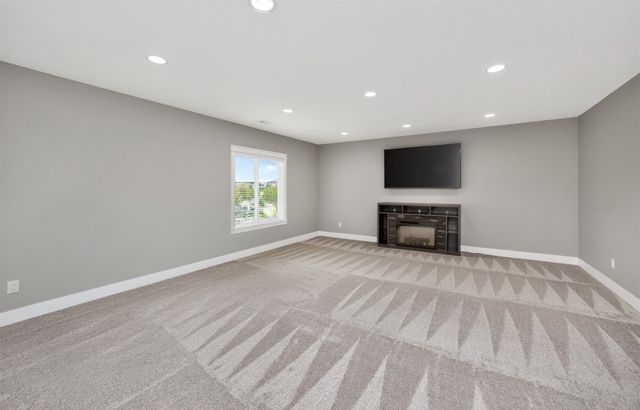1507 NW Seasons Drive, Ankeny, IA 50023