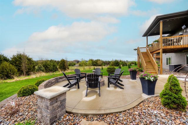 1507 NW Seasons Drive, Ankeny, IA 50023