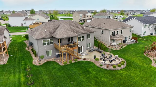 1507 NW Seasons Drive, Ankeny, IA 50023