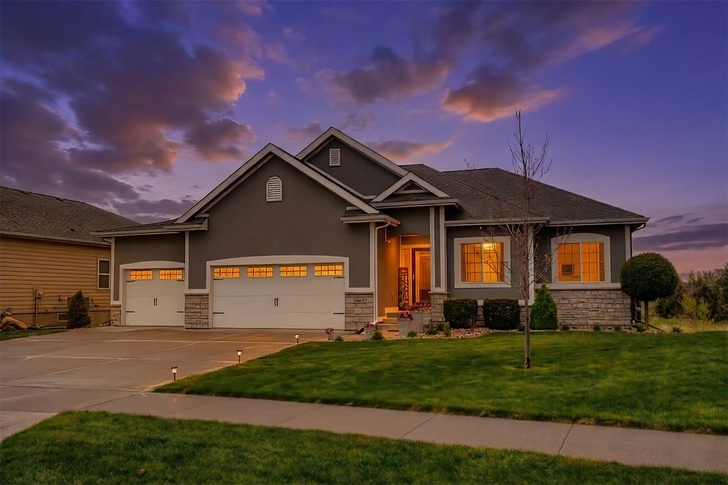 1507 NW Seasons Drive, Ankeny, IA 50023