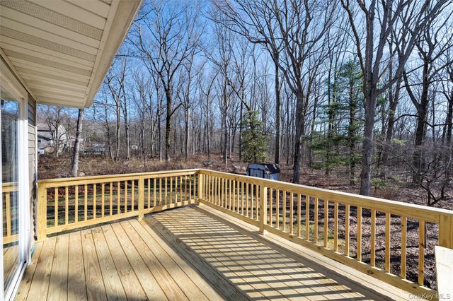 12 Blueberry Lane, Stormville, NY 12582