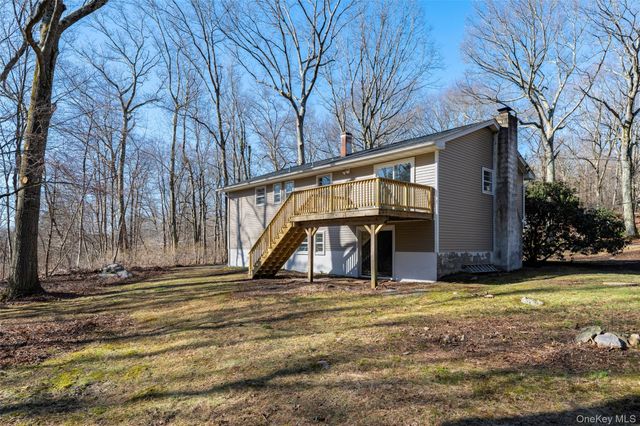 12 Blueberry Lane, Stormville, NY 12582