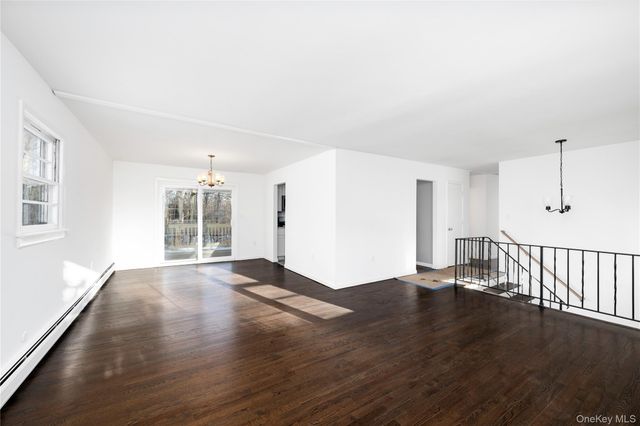 12 Blueberry Lane, Stormville, NY 12582