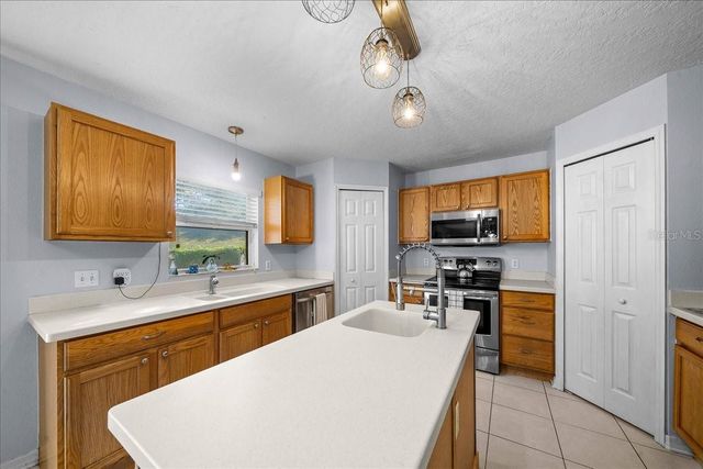 888 MARIETTA LANE, Eustis, FL 32726