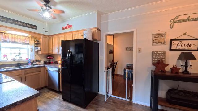 413 Elm Street, Ravenna, KY 40472