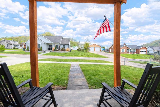 413 Elm Street, Ravenna, KY 40472