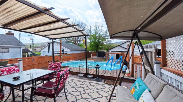 413 Elm Street, Ravenna, KY 40472