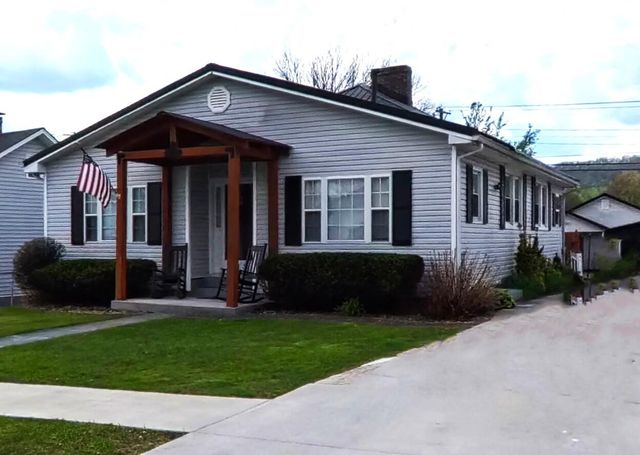 413 Elm Street, Ravenna, KY 40472