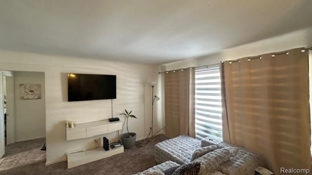 14421 Rosemary Boulevard, Oak Park, MI 48237