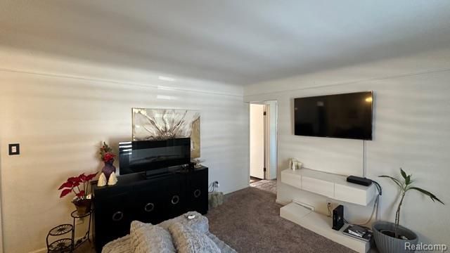 14421 Rosemary Boulevard, Oak Park, MI 48237