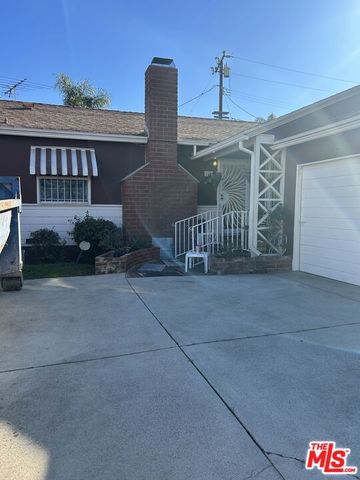 11908 Daleside Avenue, Hawthorne, CA 90250