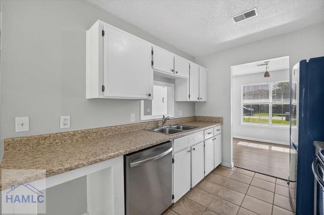 471 Sabreena Circle, Hinesville, GA 31313