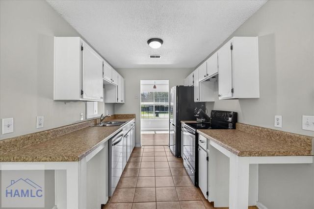 471 Sabreena Circle, Hinesville, GA 31313