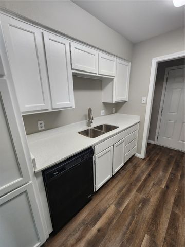350 Spring Branch Lane, Kennedale, TX 76060