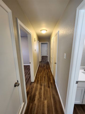 350 Spring Branch Lane, Kennedale, TX 76060