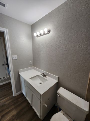 350 Spring Branch Lane, Kennedale, TX 76060