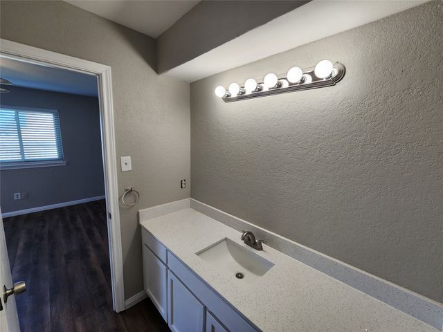 350 Spring Branch Lane, Kennedale, TX 76060