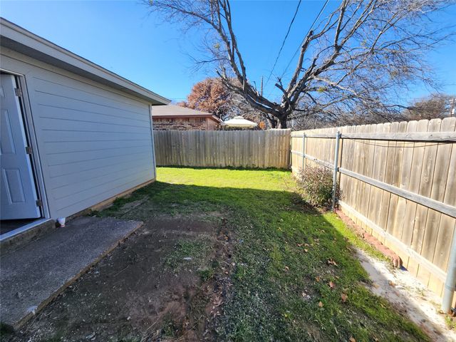 350 Spring Branch Lane, Kennedale, TX 76060