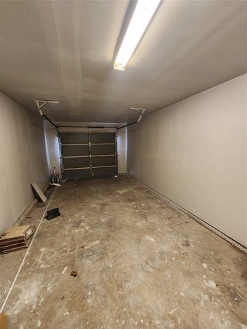 350 Spring Branch Lane, Kennedale, TX 76060