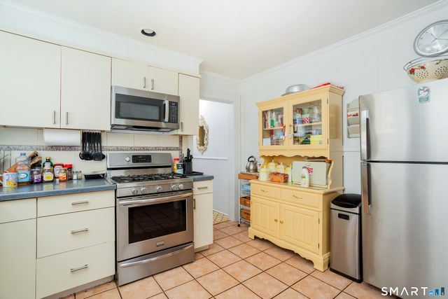 109 Oaklawn Avenue, Stamford, CT 06905