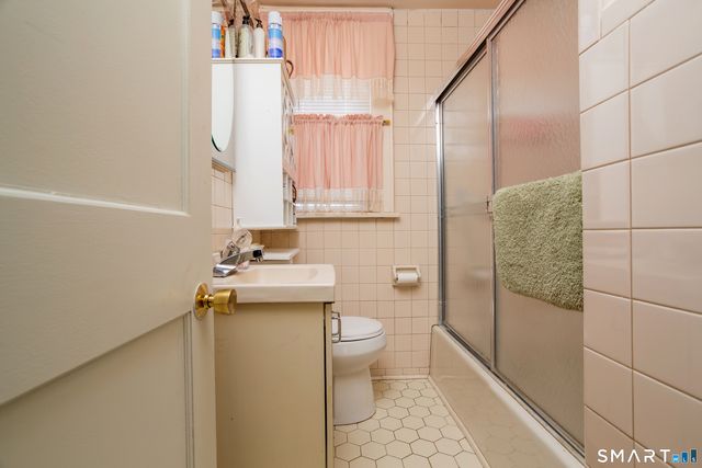 109 Oaklawn Avenue, Stamford, CT 06905