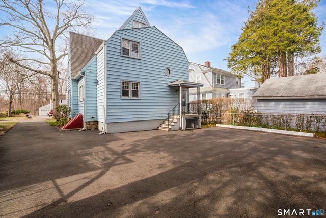 109 Oaklawn Avenue, Stamford, CT 06905