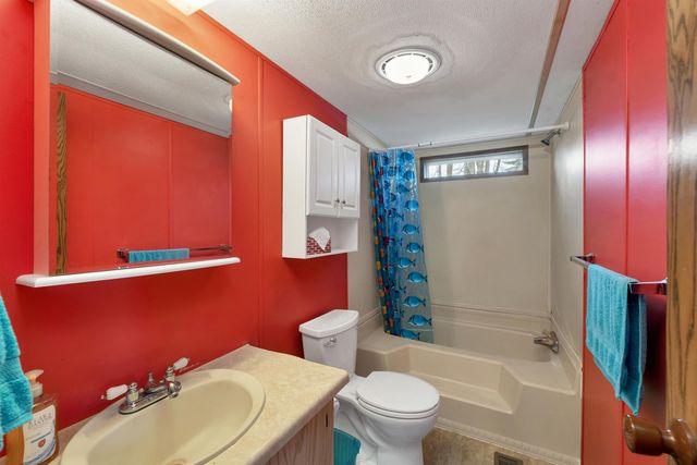 4 Slate Run, North Hampton, NH 03862