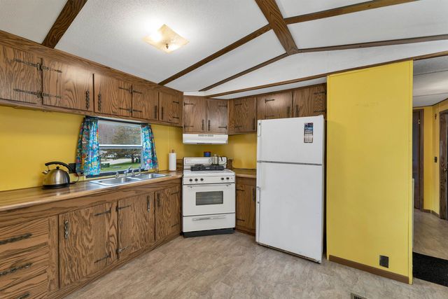 4 Slate Run, North Hampton, NH 03862