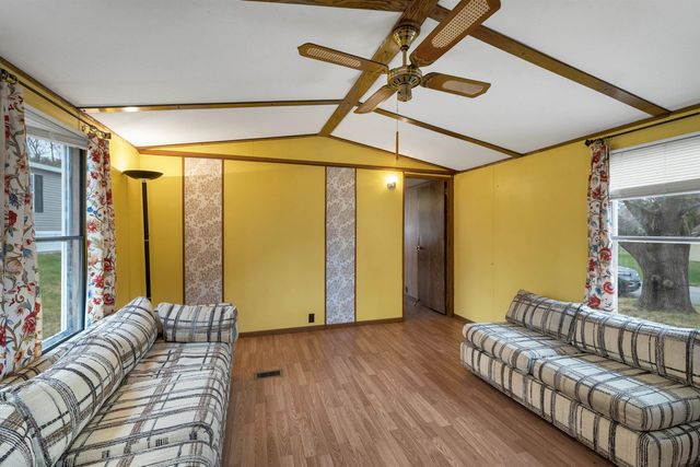 4 Slate Run, North Hampton, NH 03862