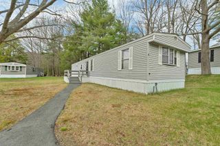 4 Slate Run, North Hampton, NH 03862